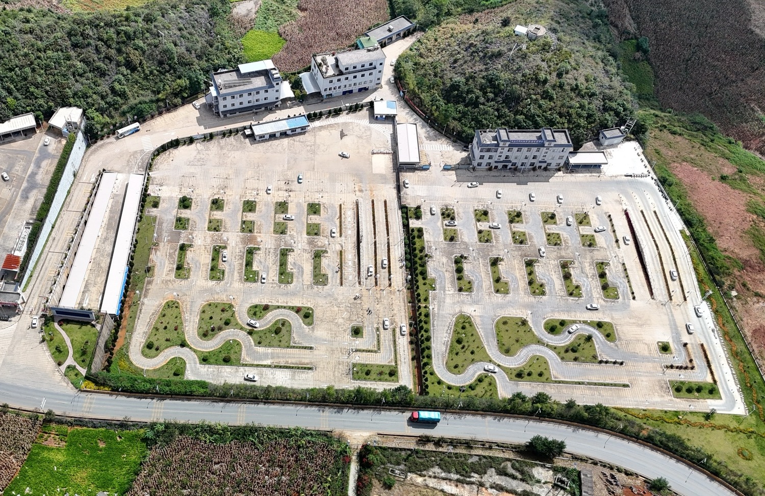 训练场地